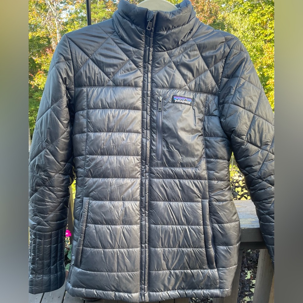 Patagonia Women’s Radalie puffer jacket Size Small